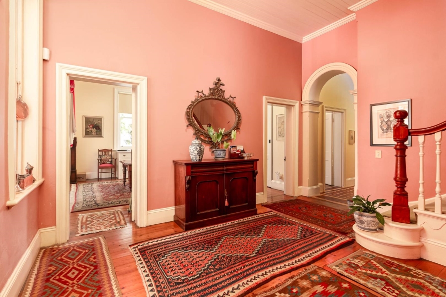 4 Bedroom Property for Sale in Bantry Bay Western Cape